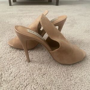 Steve Madden Tan Suede Heel Size 7.5